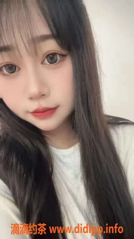 中山楼凤-港口区靓女洗吹做服务，超值体验！