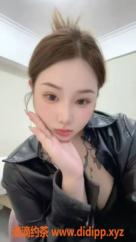 深圳楼凤-深圳嘟嘟，22岁大奶妹，身高165，胸围36C