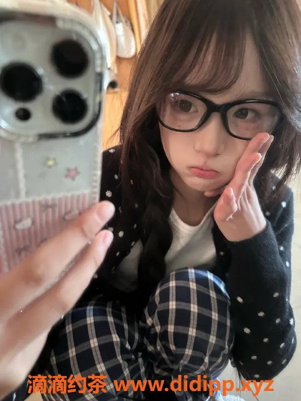 无锡楼凤资源信息,锡山高颜值李小莫，超嫩身材，口活超赞