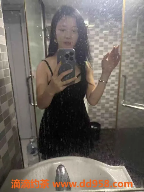 中山楼凤-西区快餐300元，洗吹做400元，超值服务体验