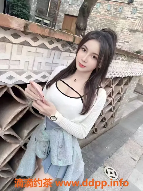 中山楼凤-中山君威轻奢公寓，400洗吹做服务体验