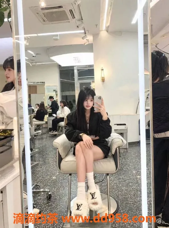 成都楼凤-武侯区晨希，颜值9.0，身材9.0，课时费9/14