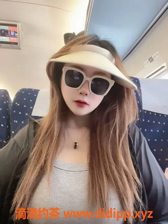 成都楼凤-武侯区小丹丹，优质服务6P体验，颜值8分