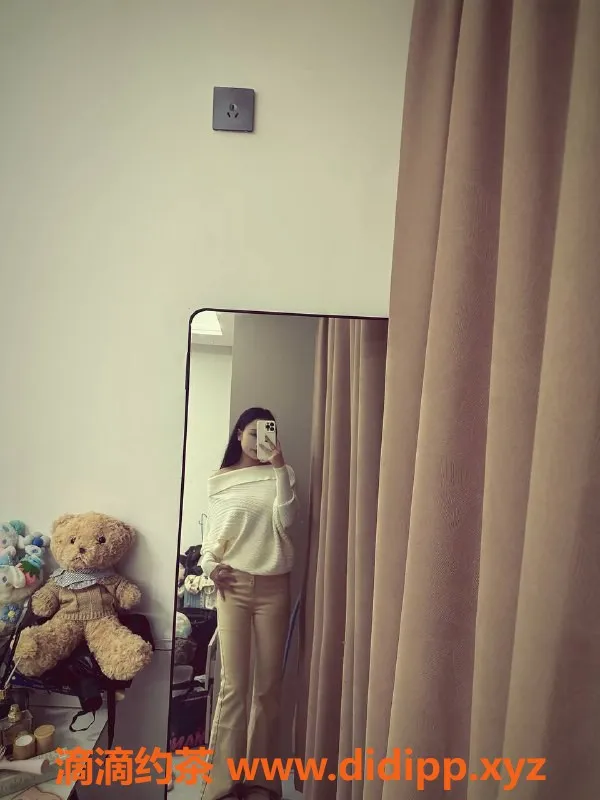 南通楼凤-崇川区小雨，19岁B罩杯，5p仅需