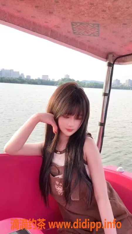 赣州楼凤-赣州荔枝，162cm可爱娇娃，700元同行69互舔