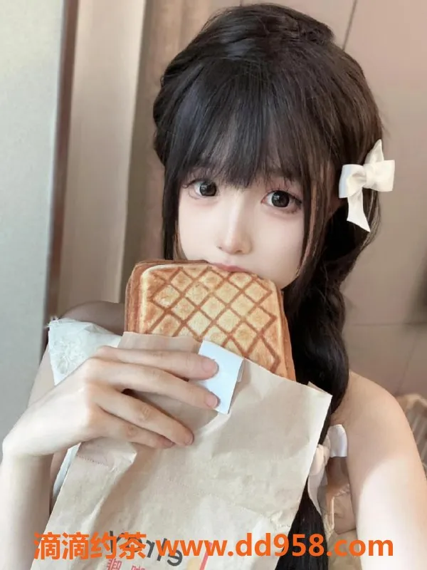 无锡楼凤-梁溪区小狗酱，163cm，43kg，陪浴丝袜服务