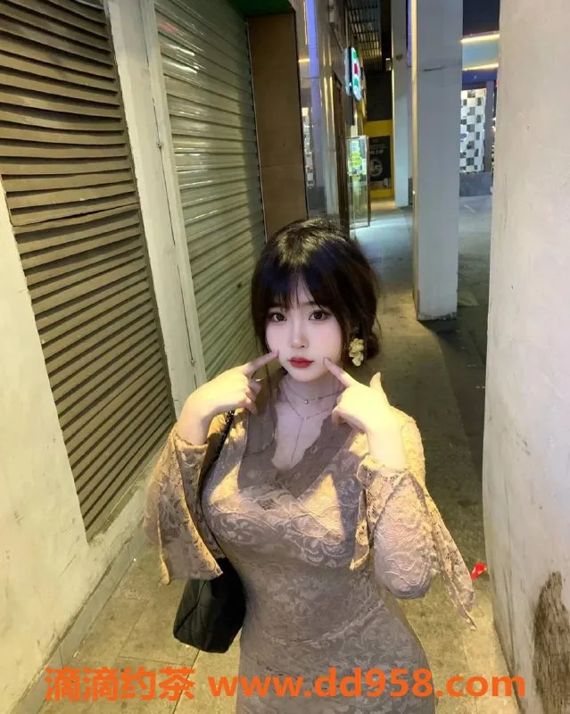 沈阳楼凤-蓉蓉，700元高档服务体验