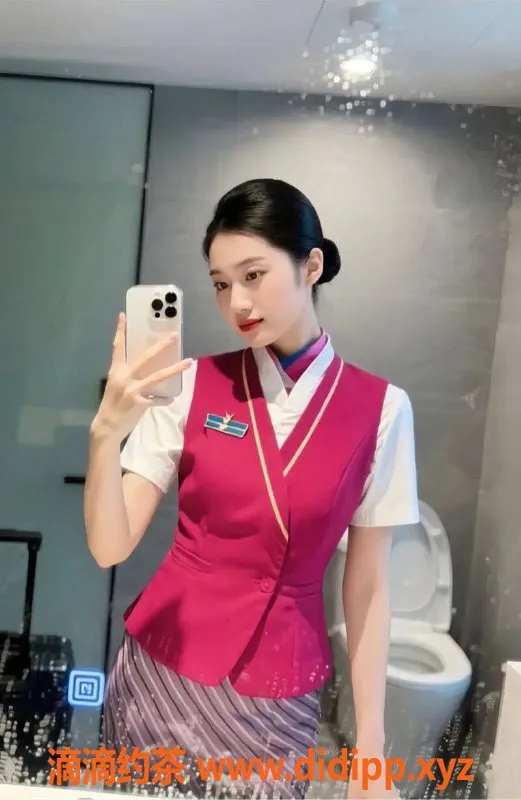 乌鲁木齐楼凤-南航175姐，D罩杯蜜桃臀，热情服务等你来体验