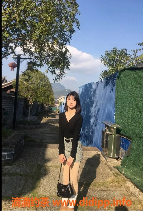 成都楼凤资源信息,成华区小雪，18岁甜妹，颜值好，服务热情