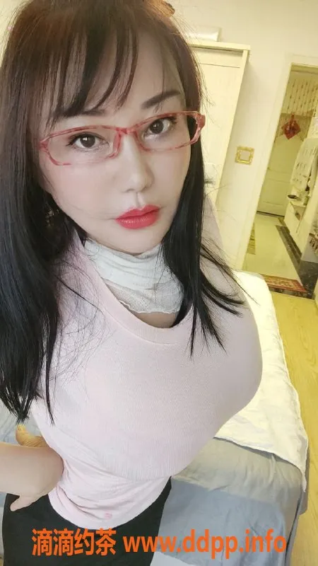 南京楼凤-鼓楼 艺名粉蜜桃 600元服务预定中