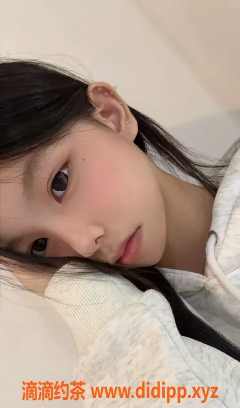 中山楼凤-小榄17岁小女孩，800快餐起步，加200无套服务