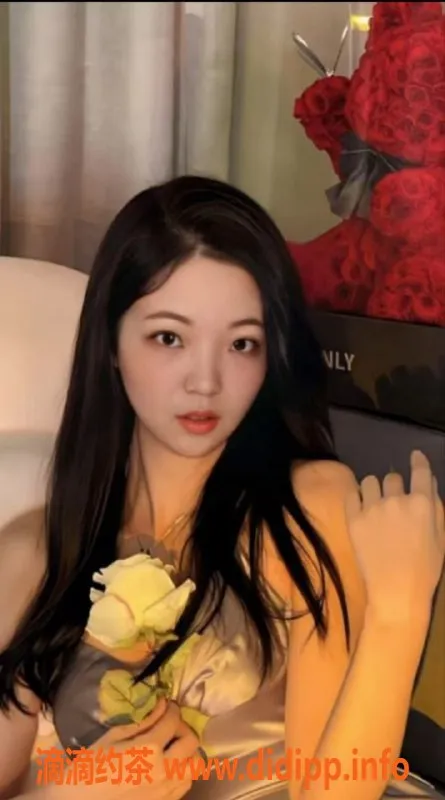 中山楼凤资源信息,石岐4位女神，洗吹做300/400元套餐