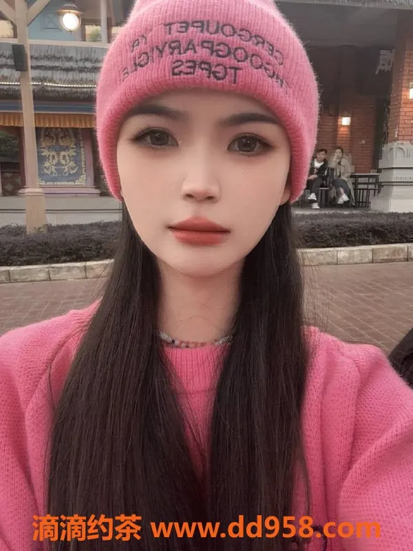 中山楼凤-西区依依，20岁，34A，600元/小时