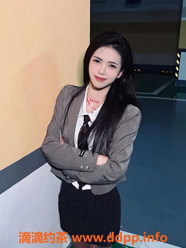 中山楼凤-西区依依，20岁，34A，600元/小时