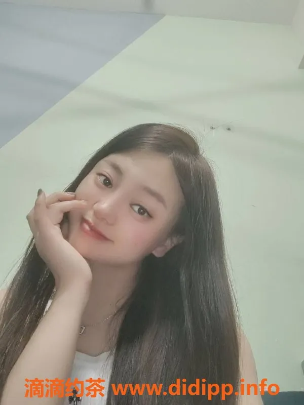 深圳楼凤资源信息,龙华雯雯，800元课费，超值体验！