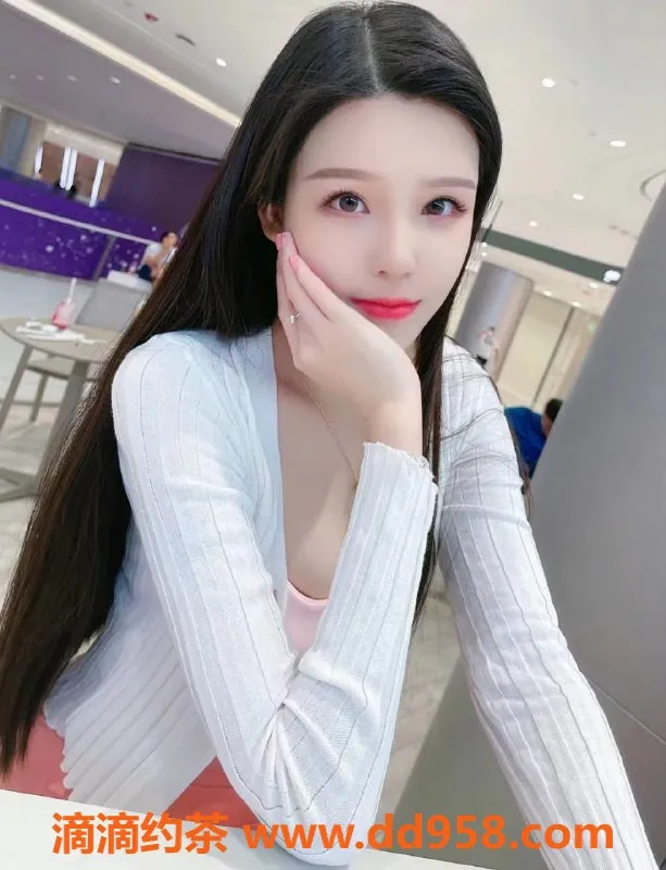 中山楼凤-坦洲全套650，450洗吹做服务