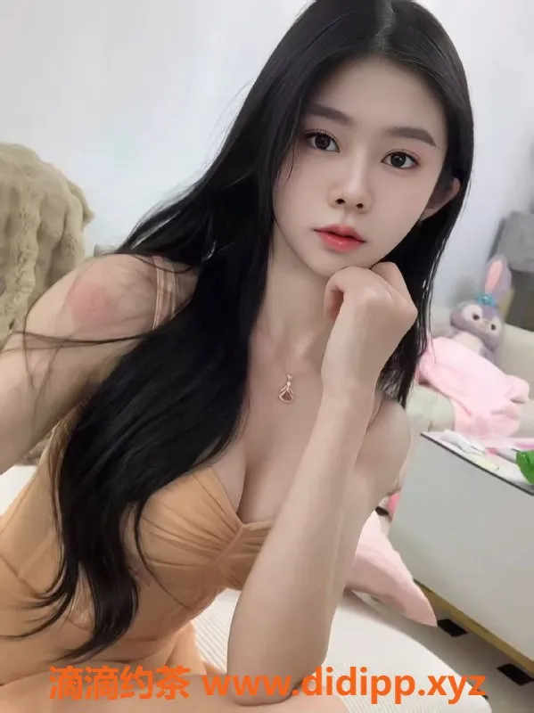 中山楼凤-西区24岁米可，36B胸围，600元起服务