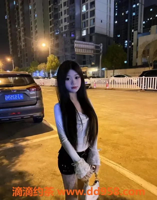 无锡楼凤资源信息,梁溪区甜馨，高颜值嫩妹，陪浴特惠中