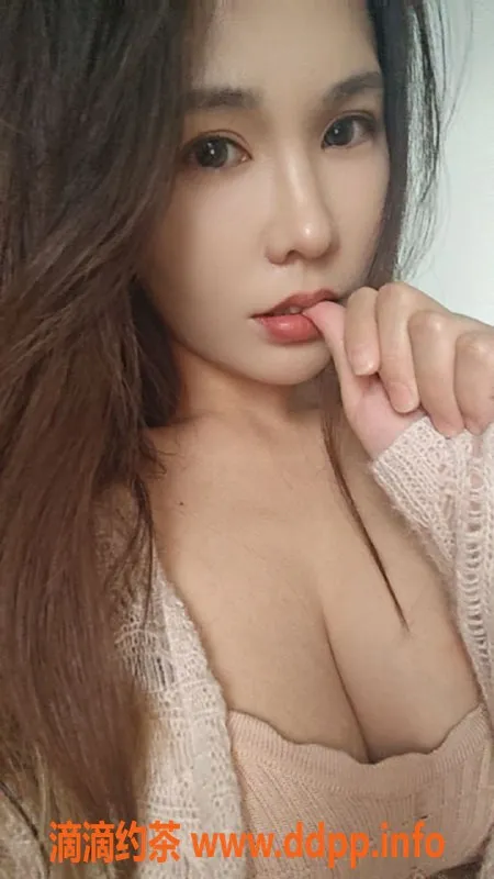 成都楼凤-武侯区玲珑御姐，身材火辣，课程费仅6/10