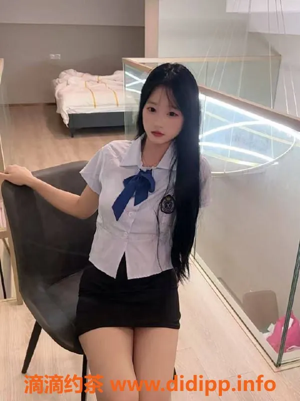 台州楼凤-台州市小樱桃，18岁，身高164cm，45kg，服务靠谱