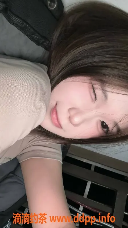 台州楼凤-义乌🌹筱雅 18岁 163cm 无套路品茶