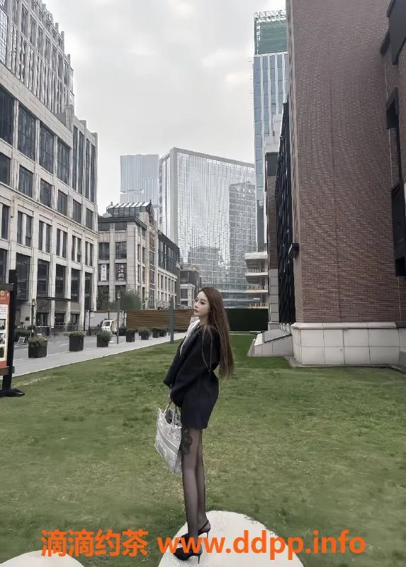 沈阳楼凤-艺欢，身材出众，价格1000元