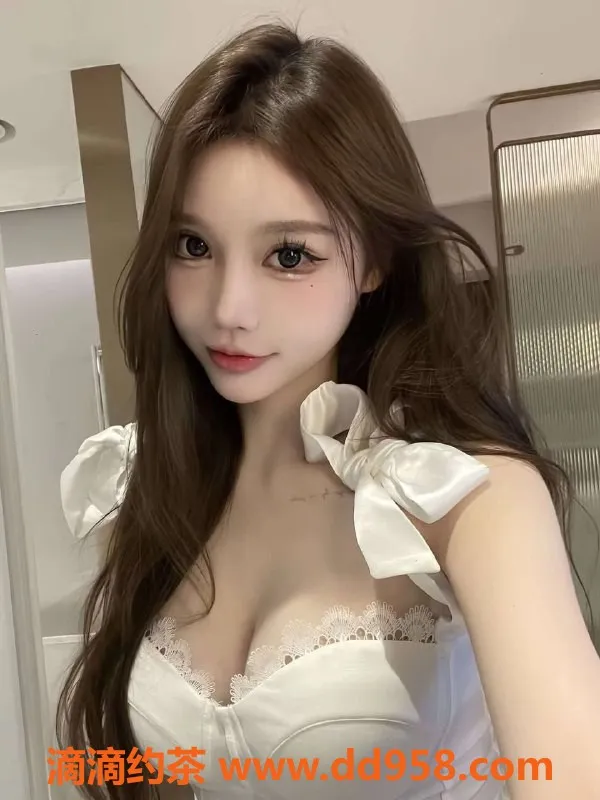 宁波楼凤-22岁莉莉老师，170cm C罩杯，服务多样！