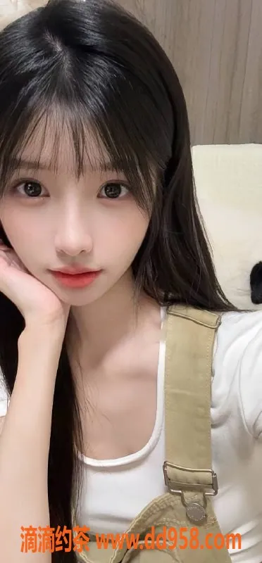 赣州楼凤-赣州章贡甜心 166cm/45kg/04年清纯可人
