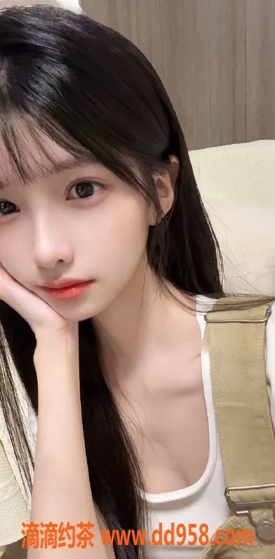 赣州楼凤-赣州章贡甜心 166cm/45kg/04年清纯可人