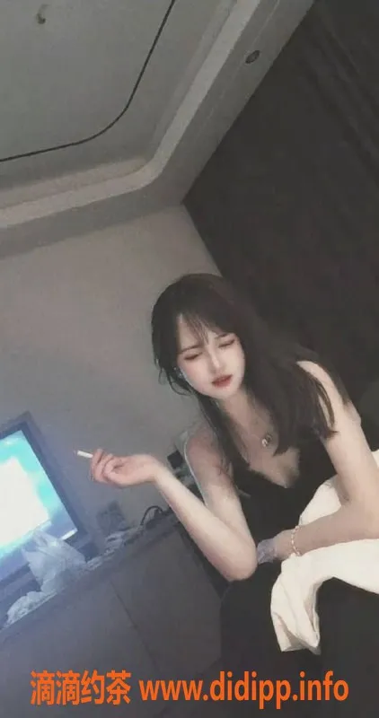 成都楼凤-金牛区兔兔，车牌1208，服务多样，态度佳