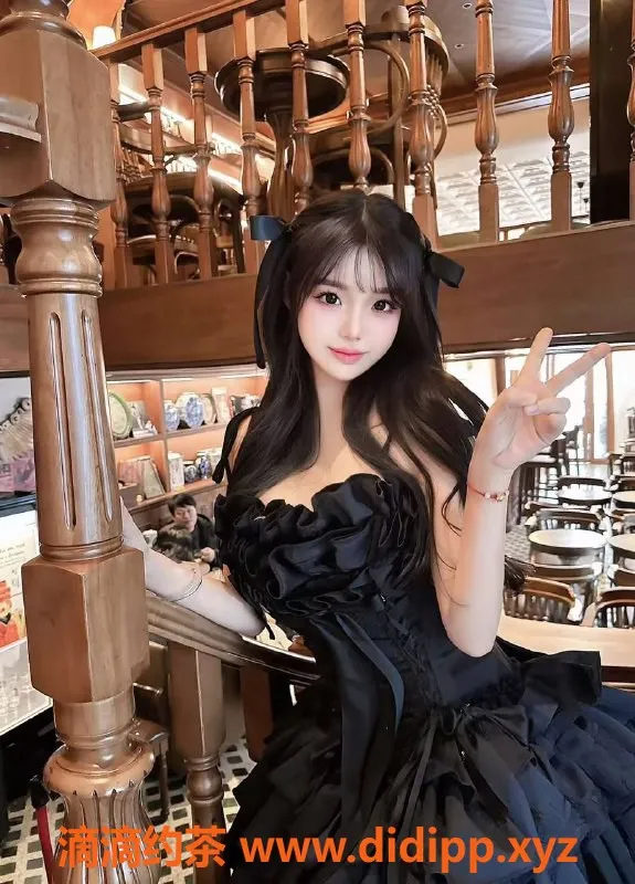 成都楼凤-武侯区暖暖，9.2分大奶嫩妹，态度超赞！