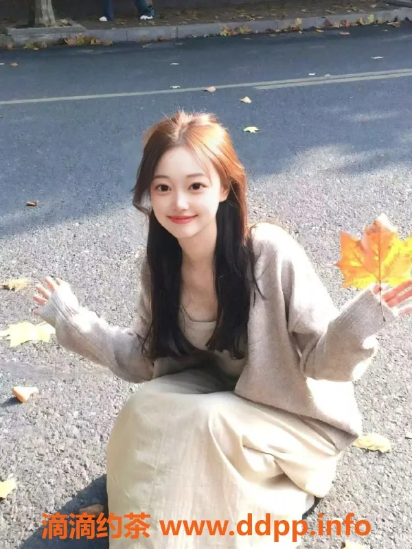 常州楼凤-常州万达阿迪，22岁165cm，C罩杯，92斤起服务