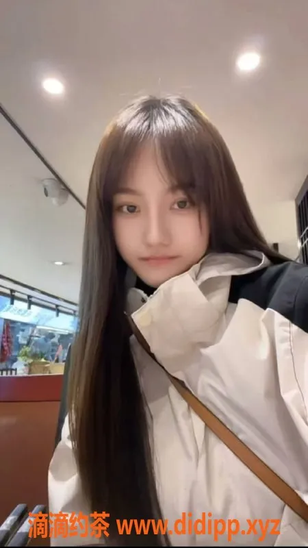 成都楼凤-武侯区#饭饭，身材高挑的御姐车，课时费#7/11