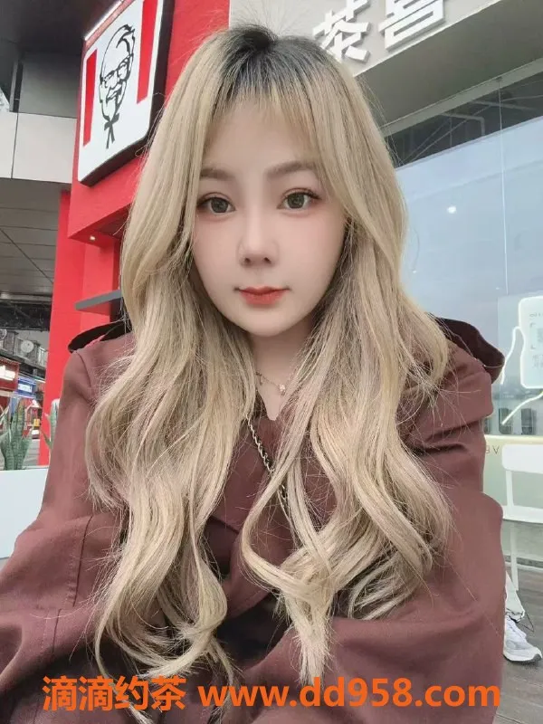 昆明上门服务-官渡区苍井空，400P轻享版 口交爱爱服务