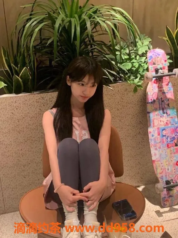 常州楼凤资源信息,武进萝莉艺名，163高83重，陪浴60分钟800元