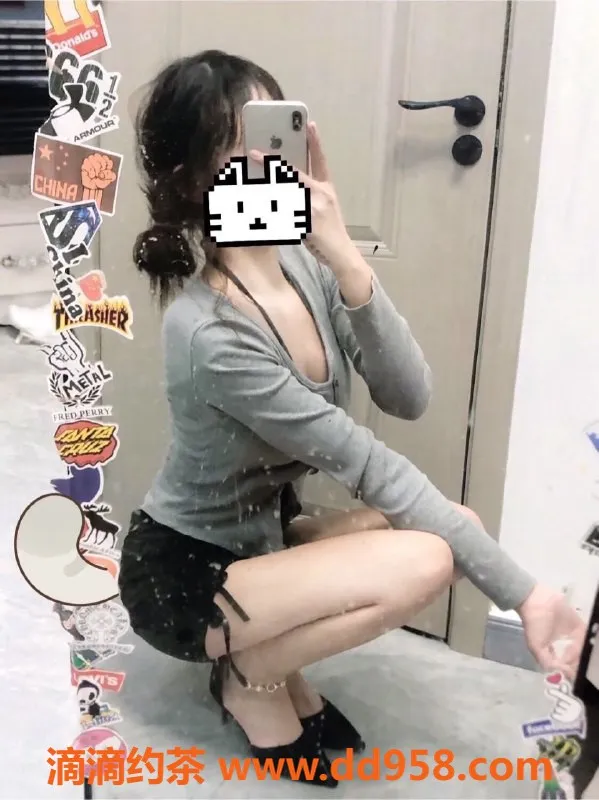 常州楼凤-武进微微：172cm大长腿，800元陪浴服务