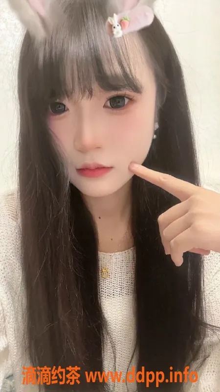 成都楼凤-成华区18岁小乖妹，170身高92斤优质服务