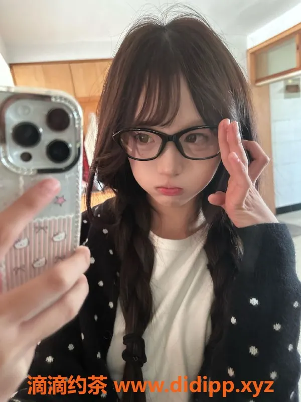 无锡楼凤-锡山铂金岛 学妹校花 诱惑服务