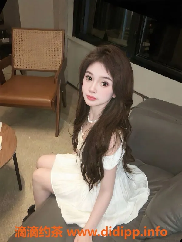 南通楼凤-南通冉冉，165cm清纯小妹，皮肤白嫩