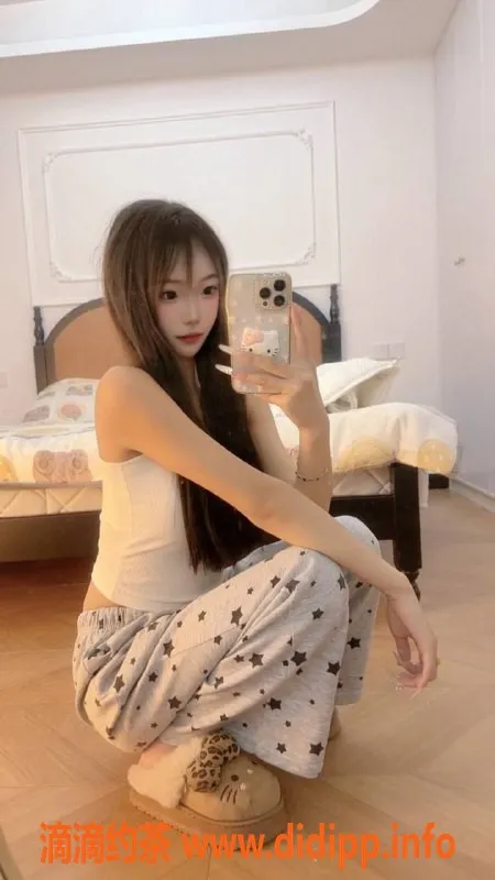 台州楼凤-台州路桥 丹丹 18岁 167cm 品茶服务