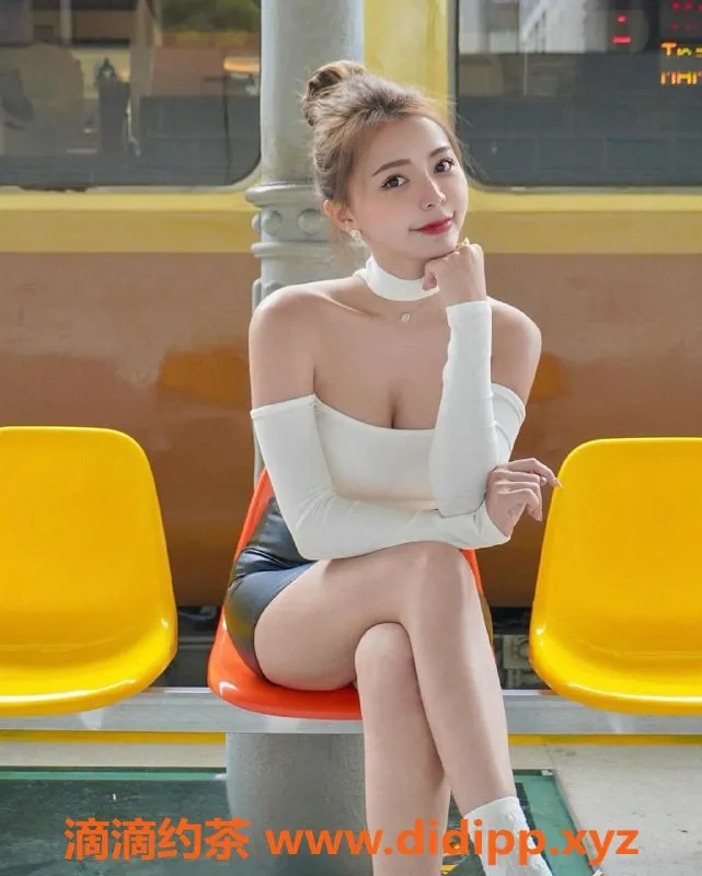 中山楼凤-珠海真泰国妹Bunny，23岁35D身材，550P起