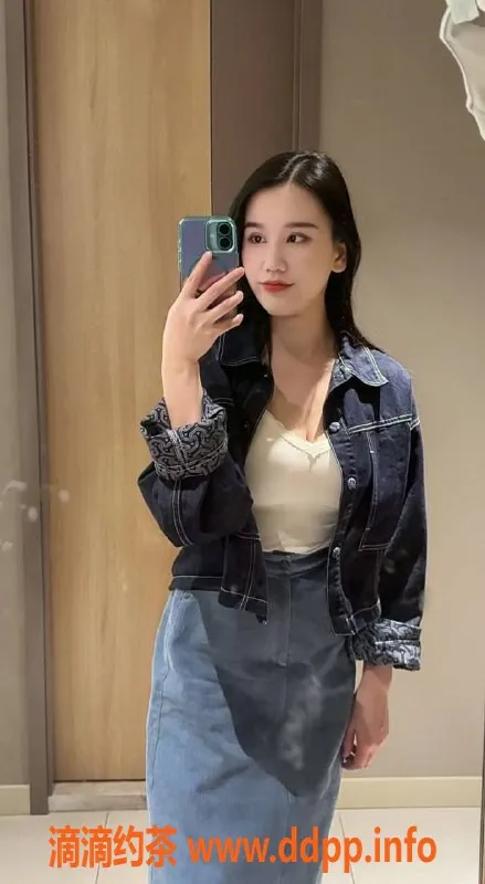 惠州楼凤-大亚湾小薛，158身高，100体重，500p等你来体验！