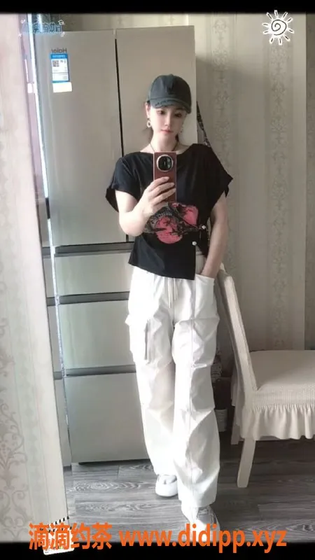 南昌楼凤资源信息,红谷滩佳宝，170cm/55kg，27岁高颜值服务