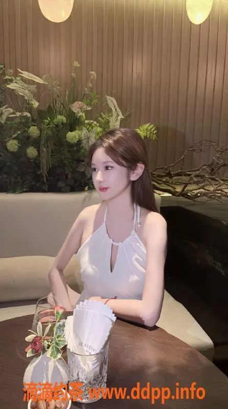 深圳楼凤资源信息,福田小琳，1700元超值服务，值得一试！