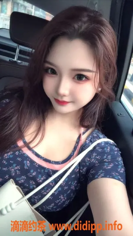 中山楼凤-东区23岁艺名雪宝，胸围C，服务超赞