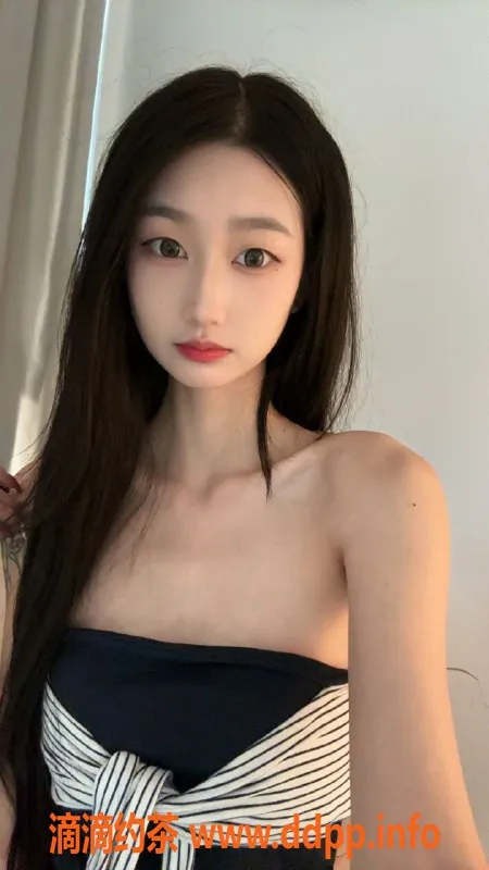 中山楼凤-石岐雅馨，18岁B罩杯，服务超赞