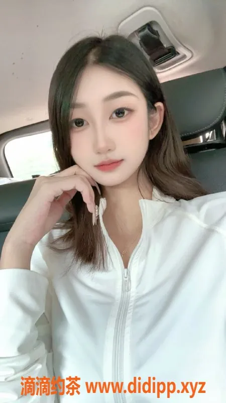 中山楼凤-石岐雅馨，18岁B罩杯，服务超赞