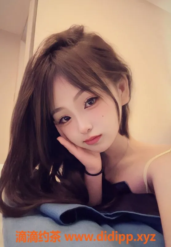 深圳楼凤-龙华区晶晶，嫩妹小姐姐，服务超值1000P起