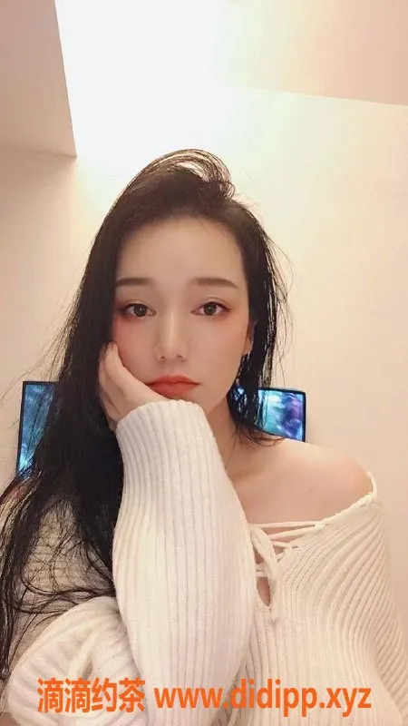 深圳楼凤资源信息,福田双双，900元舌吻制服69服务