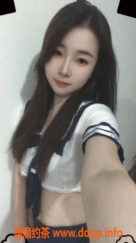 福州楼凤-依依，26岁泉州晋江美少妇，身高158，体重45斤